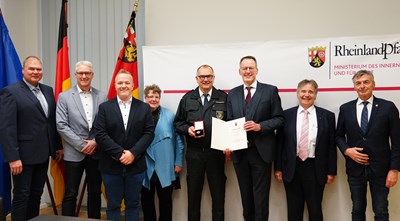 Goldenes Feuerwehr-Ehrenzeichen